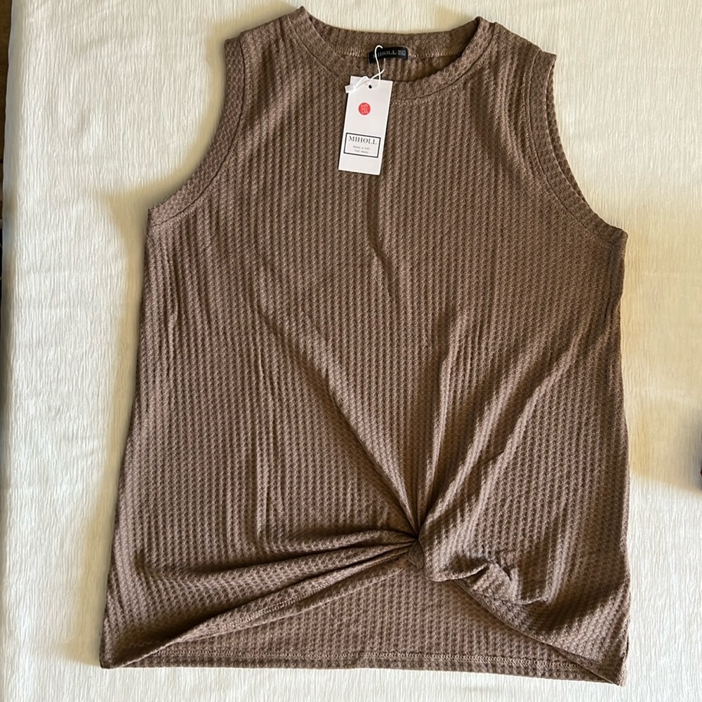 NWT Women's Twist Front Waffle Knit Tan Sleeveless Top 2XL